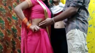 इंडियन थ्रीसम सेक्स वीडियो एक साथ दो लड़कियों की चुदाई