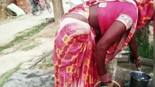 लेटेस्ट हिंदी विलेज सेक्स वीडियो