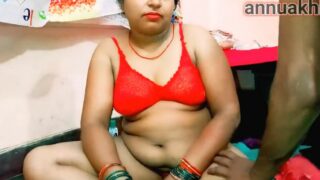 डर्टी हिंदी ब्लू फिल्म रंडी भाभी की हार्ड सेक्स वाली