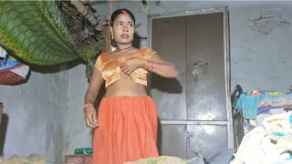 हॉट हिंदी बीएफ वीडियो रंडी वाइफ चूची और चूत दिखाई