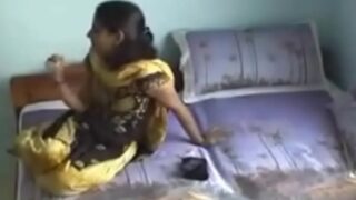 बिहारी घर मई सौतेले भाई बहन का पहली चुदाई खेल